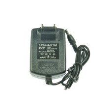 Сетевое зарядное устройство 12V 2000 мАч (5,0мм штекер) Сетевое зарядное устройство 12V 2000 мАч (5,0мм штекер)